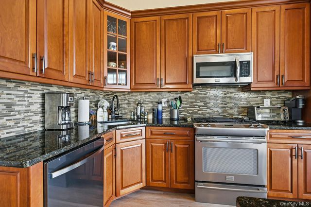 146 Augusta Drive, Medford, NY 11763