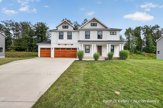 11544 Sessions Woods Drive, Grand Rapids, MI 49534