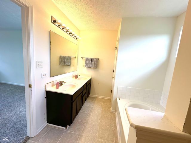 10142 Ironway Drive, Indianapolis, IN 46239