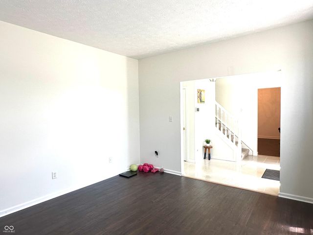 10142 Ironway Drive, Indianapolis, IN 46239