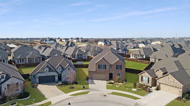 9401 Trailway Dr, Little Elm, TX 75068