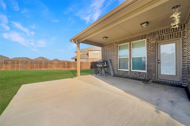 9401 Trailway Dr, Little Elm, TX 75068