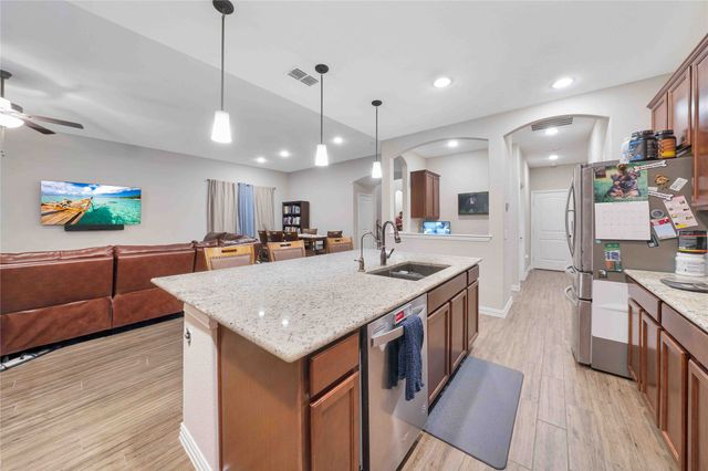 9401 Trailway Dr, Little Elm, TX 75068