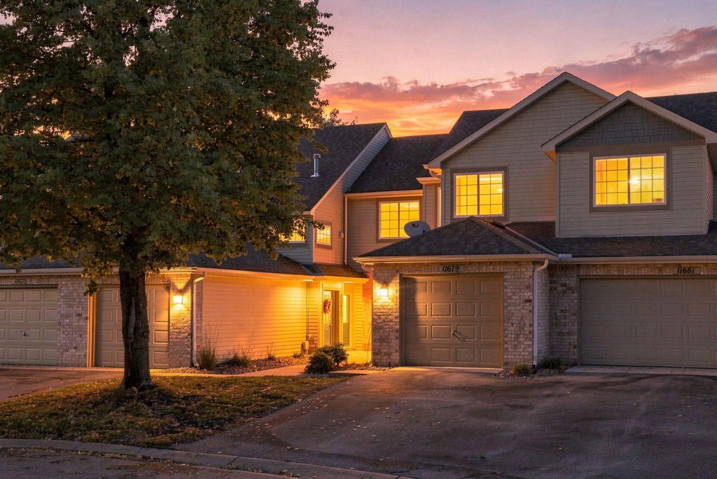 11679 Langford Circle 904, Burnsville, MN 55337 — photo 2
