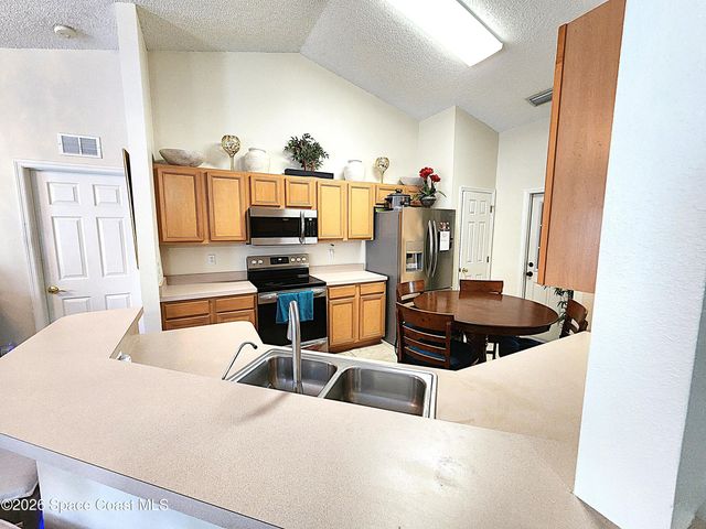 622 SW Weaver Road SW, Palm Bay, FL 32908