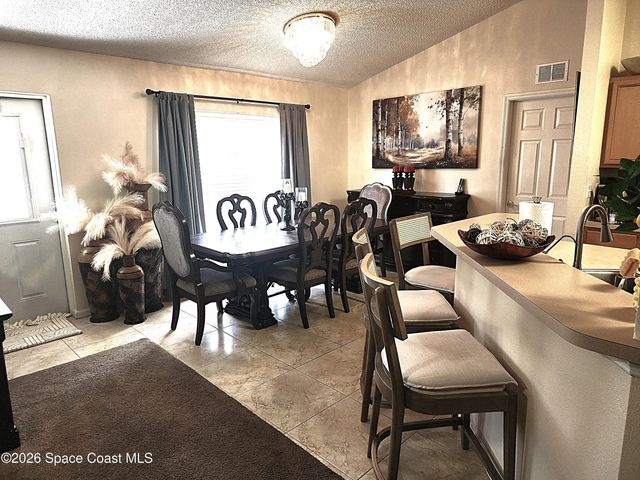 622 SW Weaver Road SW, Palm Bay, FL 32908