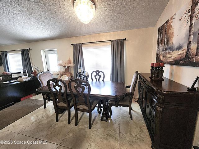 622 SW Weaver Road SW, Palm Bay, FL 32908