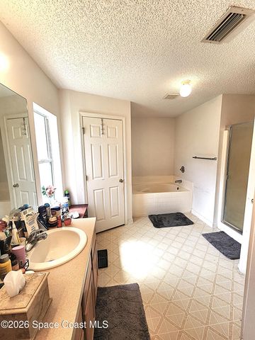 622 SW Weaver Road SW, Palm Bay, FL 32908
