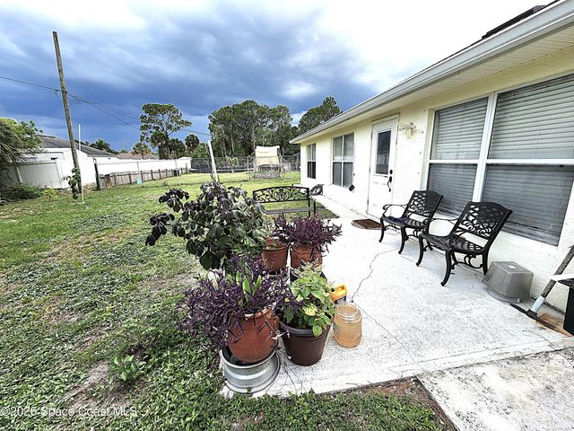 622 SW Weaver Road SW, Palm Bay, FL 32908