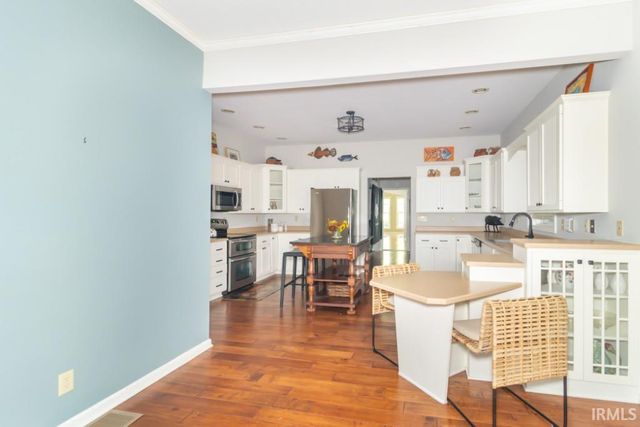 1940 W Railroad Street, New Castle, IN 47362