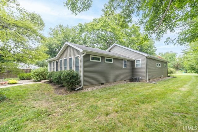 1940 W Railroad Street, New Castle, IN 47362