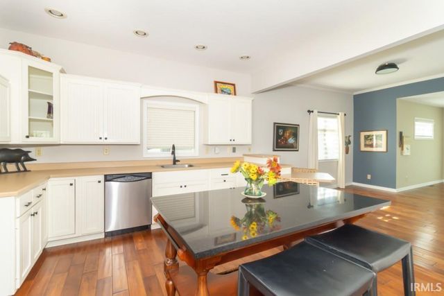 1940 W Railroad Street, New Castle, IN 47362