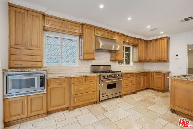1035 Westholme Avenue, Los Angeles, CA 90024