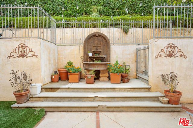 1035 Westholme Avenue, Los Angeles, CA 90024