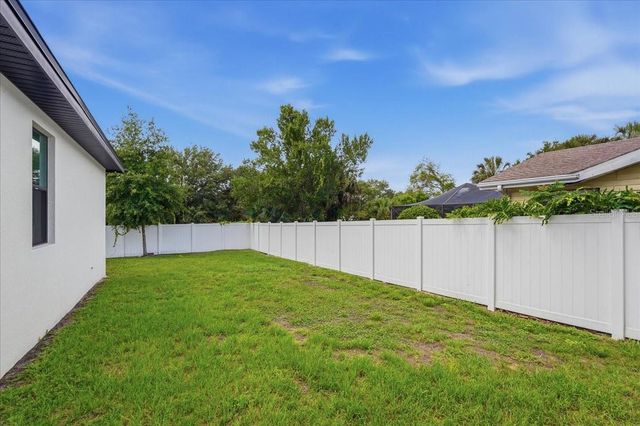 980 WEDGEWOOD DR SE, Winter Haven, FL 33880