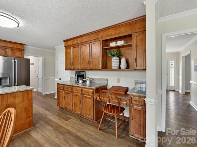 6523 Pensford Lane, Charlotte, NC 28270