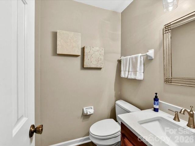 6523 Pensford Lane, Charlotte, NC 28270