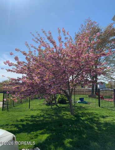 911 Harris Avenue, Union Beach, NJ 07735