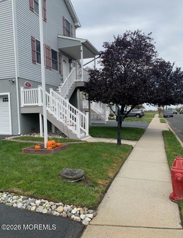 911 Harris Avenue, Union Beach, NJ 07735