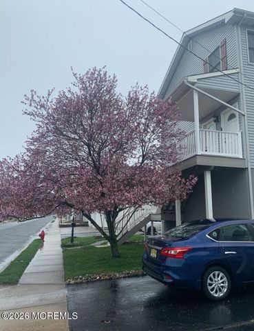 911 Harris Avenue, Union Beach, NJ 07735