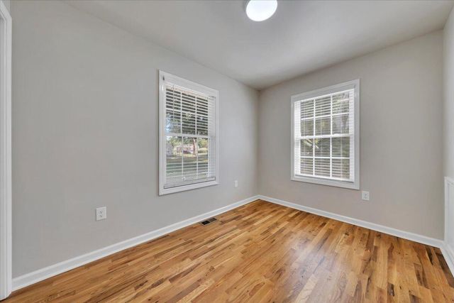 1101 Gearhart RD SE, Roanoke, VA 24014