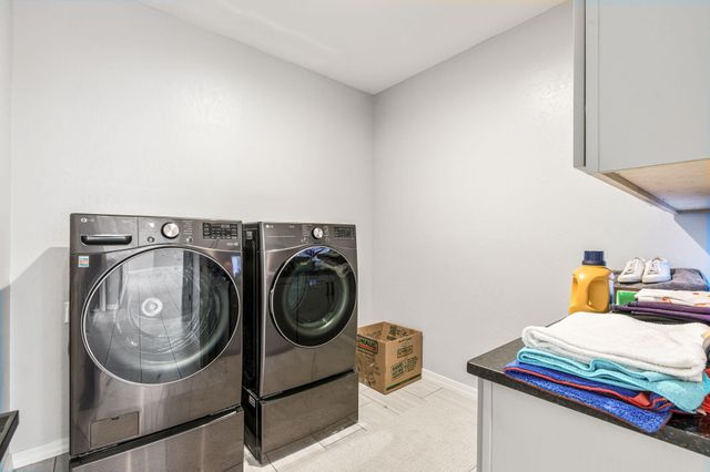 8020 Monte Carlo Drive NW, Albuquerque, NM 87120