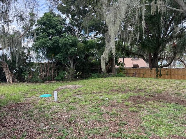 2121 GREENWAY DRIVE, Winter Haven, FL 33881