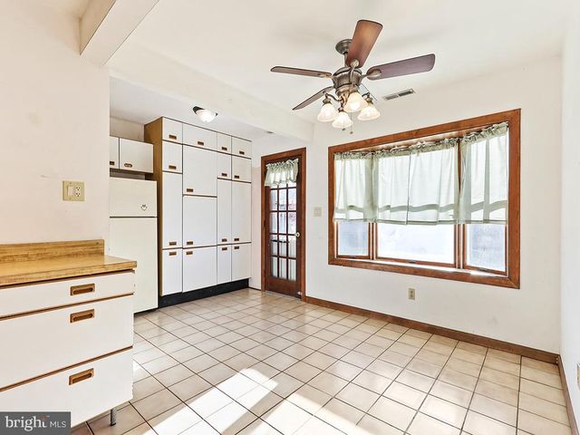 1020 HILARY, Croydon, PA 19021