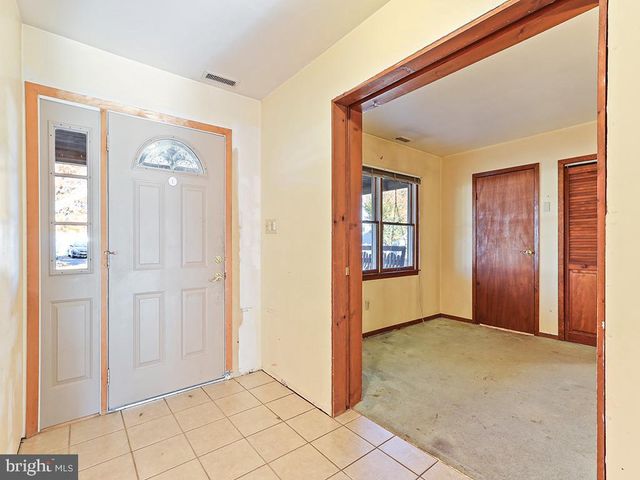 1020 HILARY, Croydon, PA 19021