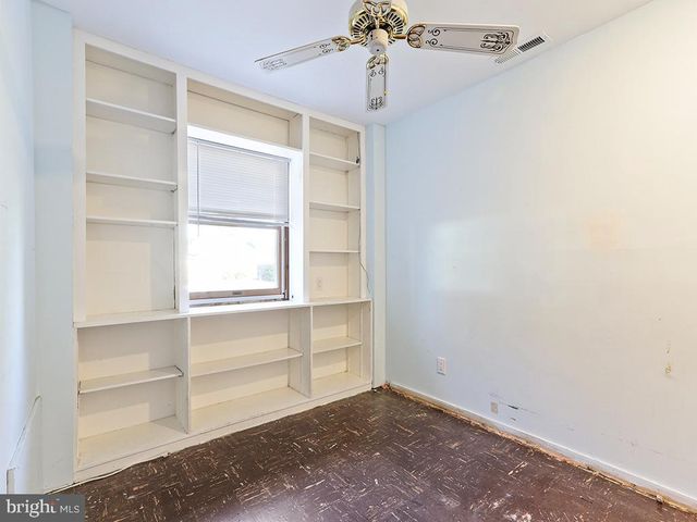 1020 HILARY, Croydon, PA 19021