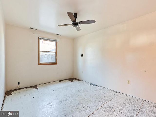 1020 HILARY, Croydon, PA 19021