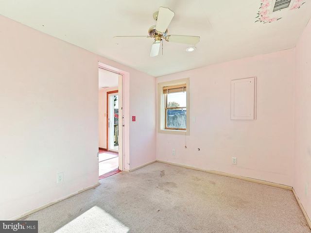 1020 HILARY, Croydon, PA 19021