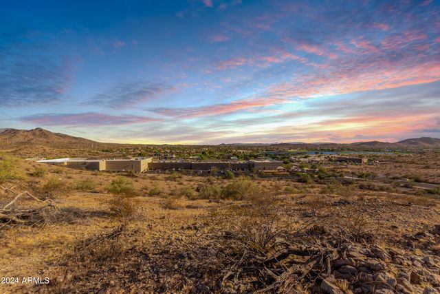 17725 W ESTES Way 30, Goodyear, AZ 85338