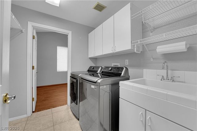 9808 Dusty Winds Avenue, Las Vegas, NV 89117