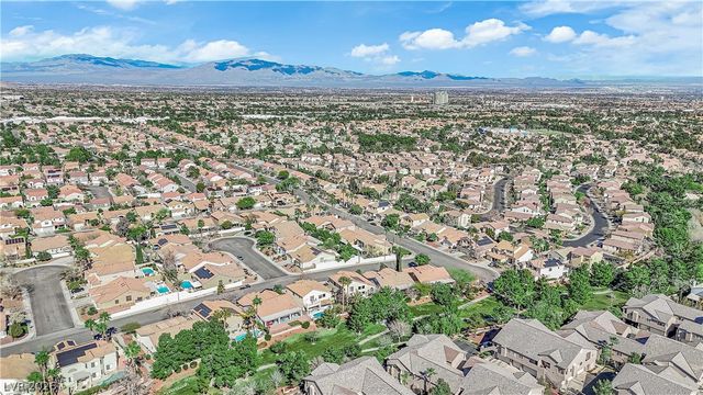 9808 Dusty Winds Avenue, Las Vegas, NV 89117