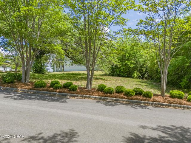 1150 Cove Pointe Drive, Panama City, FL 32401
