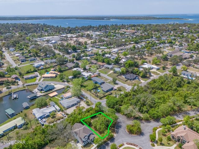 1150 Cove Pointe Drive, Panama City, FL 32401