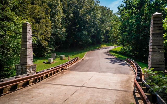 1754 Oakbrook Trail, Ooltewah, TN 37363