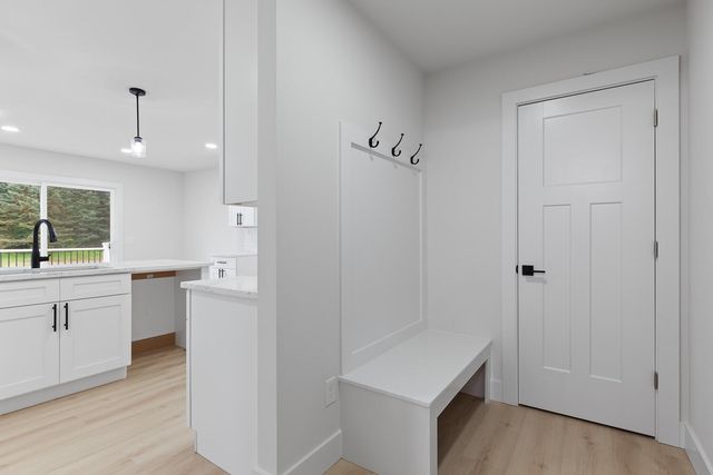 2513 Clinton Way, Jackson, MI 49201