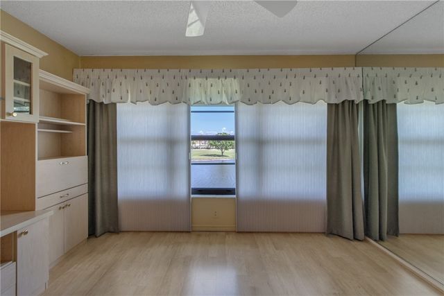 31 Plantation Drive 206, Vero Beach, FL 32966