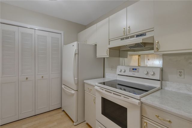 31 Plantation Drive 206, Vero Beach, FL 32966