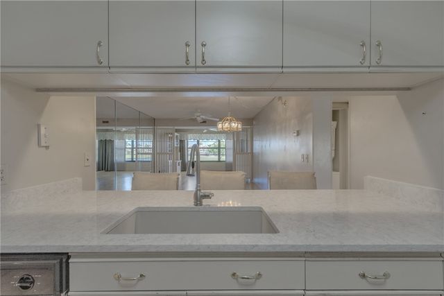 31 Plantation Drive 206, Vero Beach, FL 32966