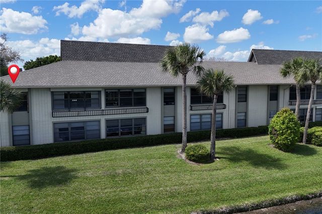 31 Plantation Drive 206, Vero Beach, FL 32966