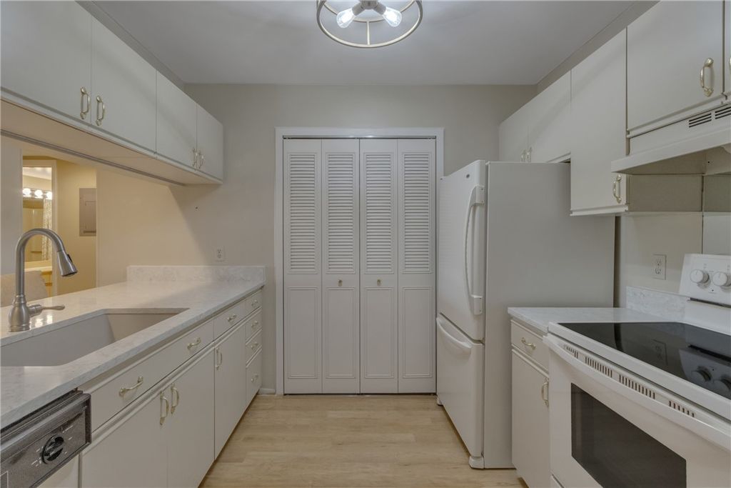 31 Plantation Drive 206, Vero Beach, FL 32966