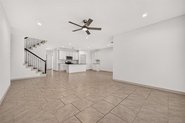 4015 Itzle Island Court, Fulshear, TX 77494
