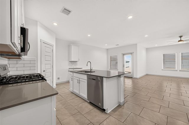 4015 Itzle Island Court, Fulshear, TX 77494