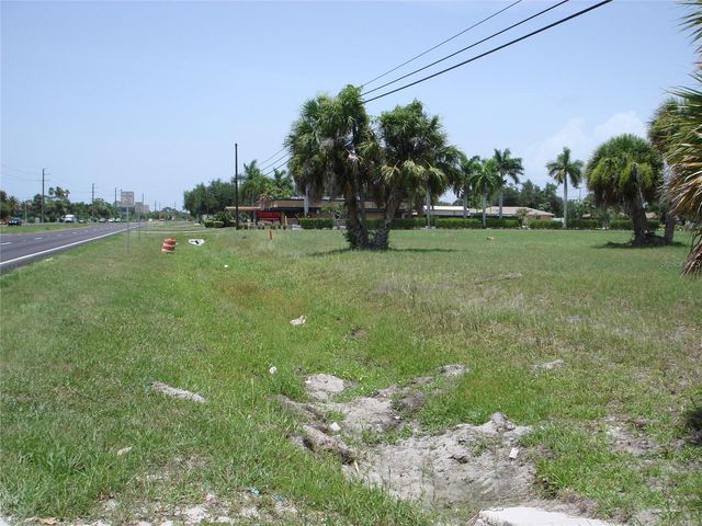 2301 S TAMIAMI TRAIL, Osprey, FL 34229