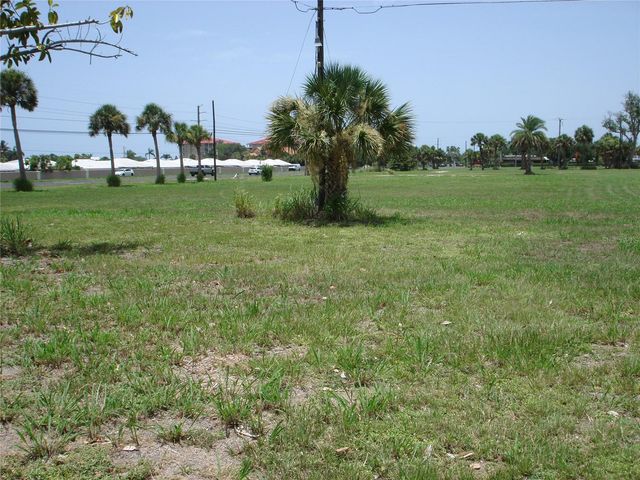 2301 S TAMIAMI TRAIL, Osprey, FL 34229