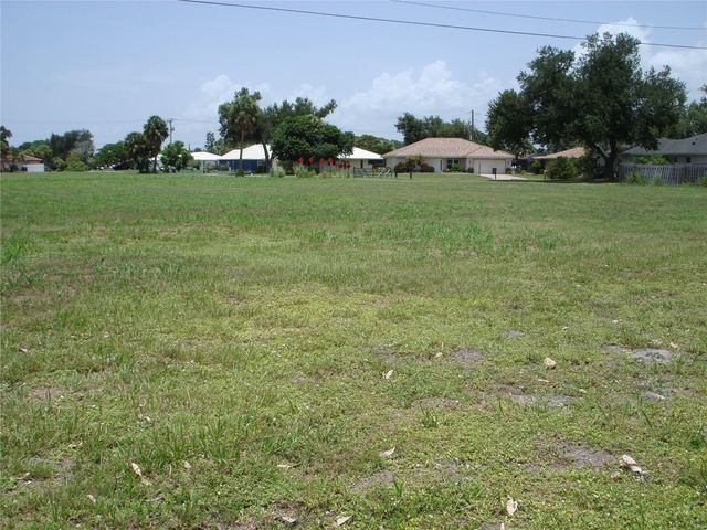 2301 S TAMIAMI TRAIL, Osprey, FL 34229
