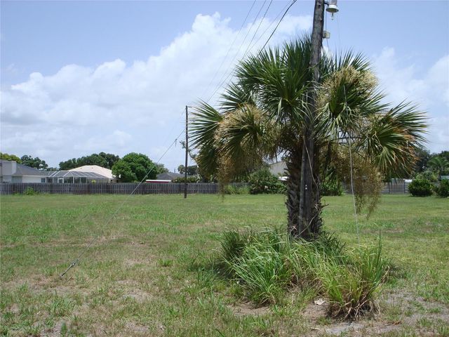 2301 S TAMIAMI TRAIL, Osprey, FL 34229